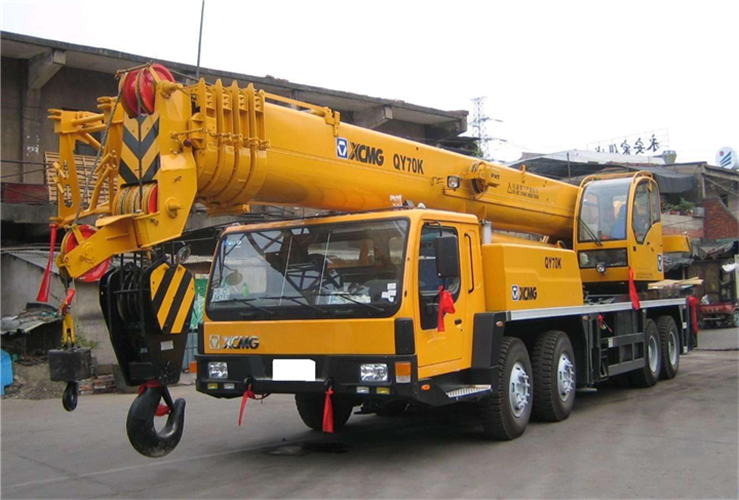 迁西县吊车出租选择重点